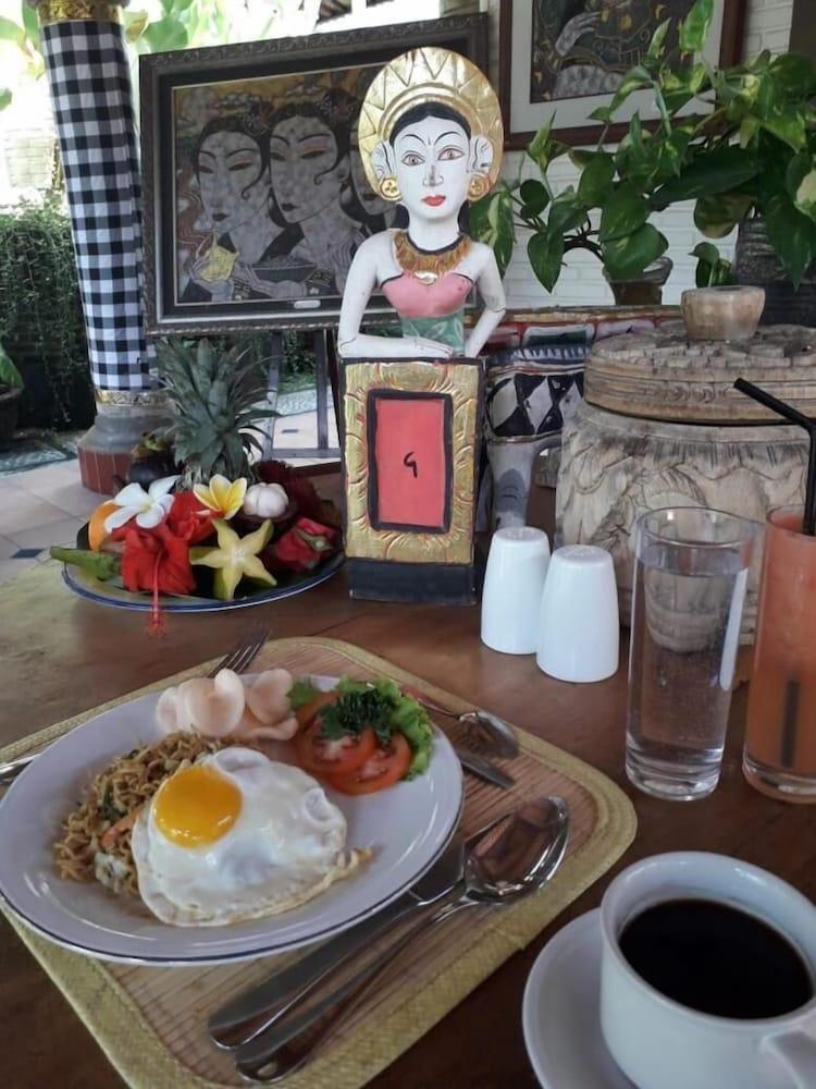 Puri Padi Hotel Ubud Buitenkant foto