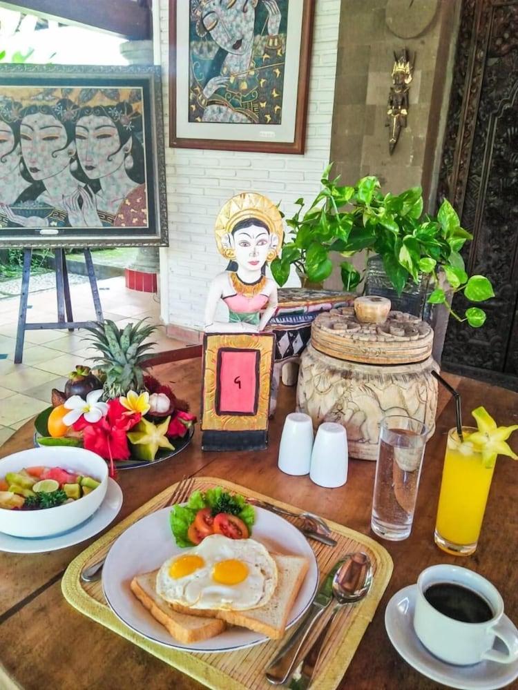 Puri Padi Hotel Ubud Buitenkant foto