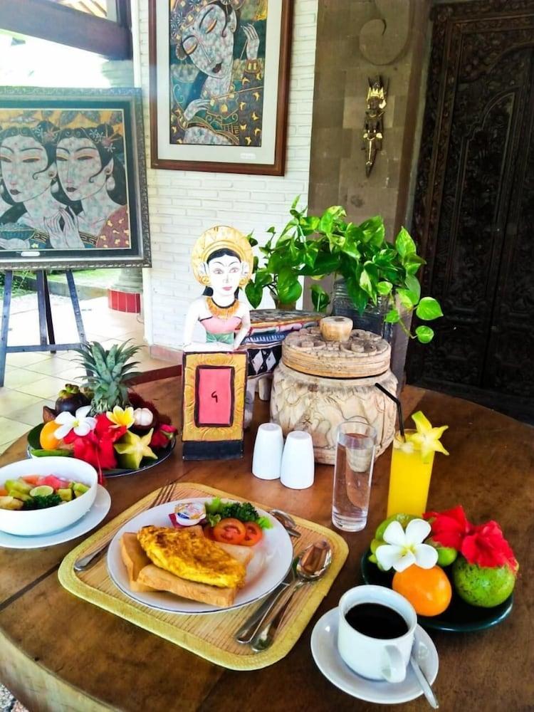 Puri Padi Hotel Ubud Buitenkant foto