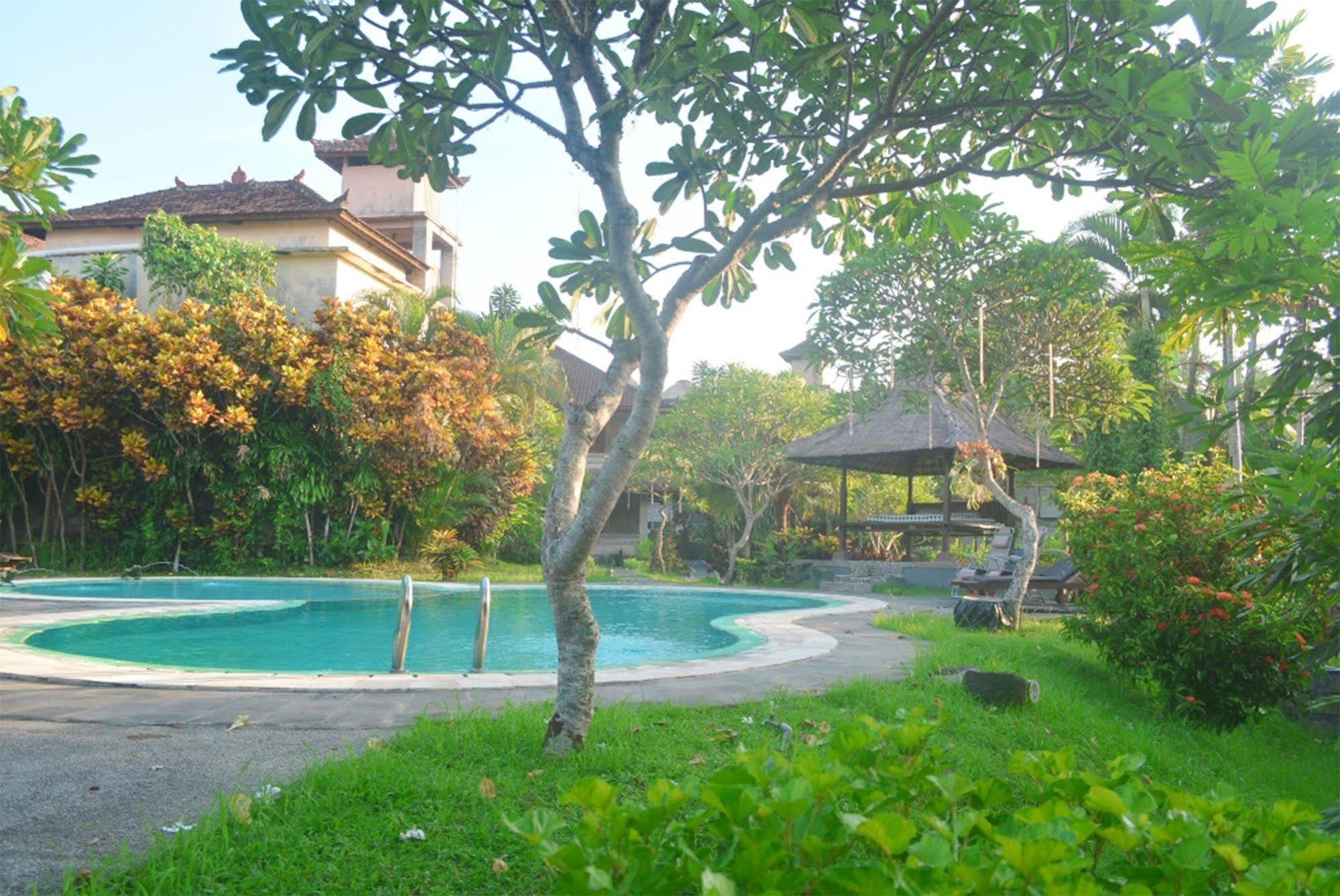 Puri Padi Hotel Ubud Buitenkant foto